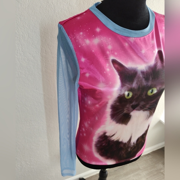 dELiA*s Homeward Bound Graphic Long Sleeve with Sheer Mesh Sleeves - Size: L - Picture 4 of 11